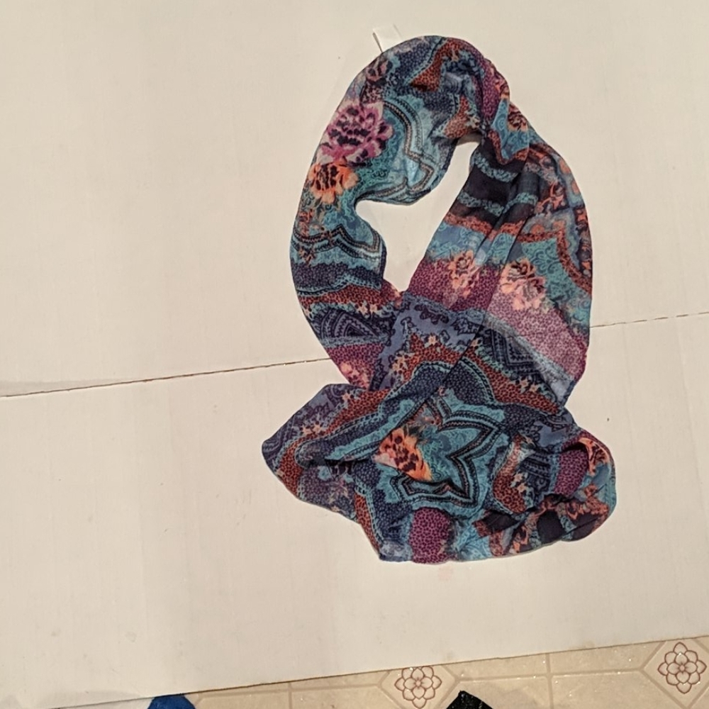 Neon soul lightweight flowered infinity scarf